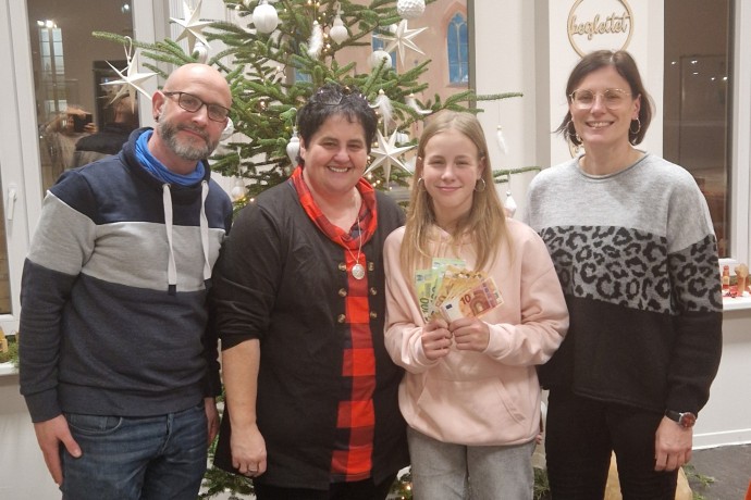 Spende 610,00 Euro / Mandy Weper, Nora Weper, Thomas Nürnberger