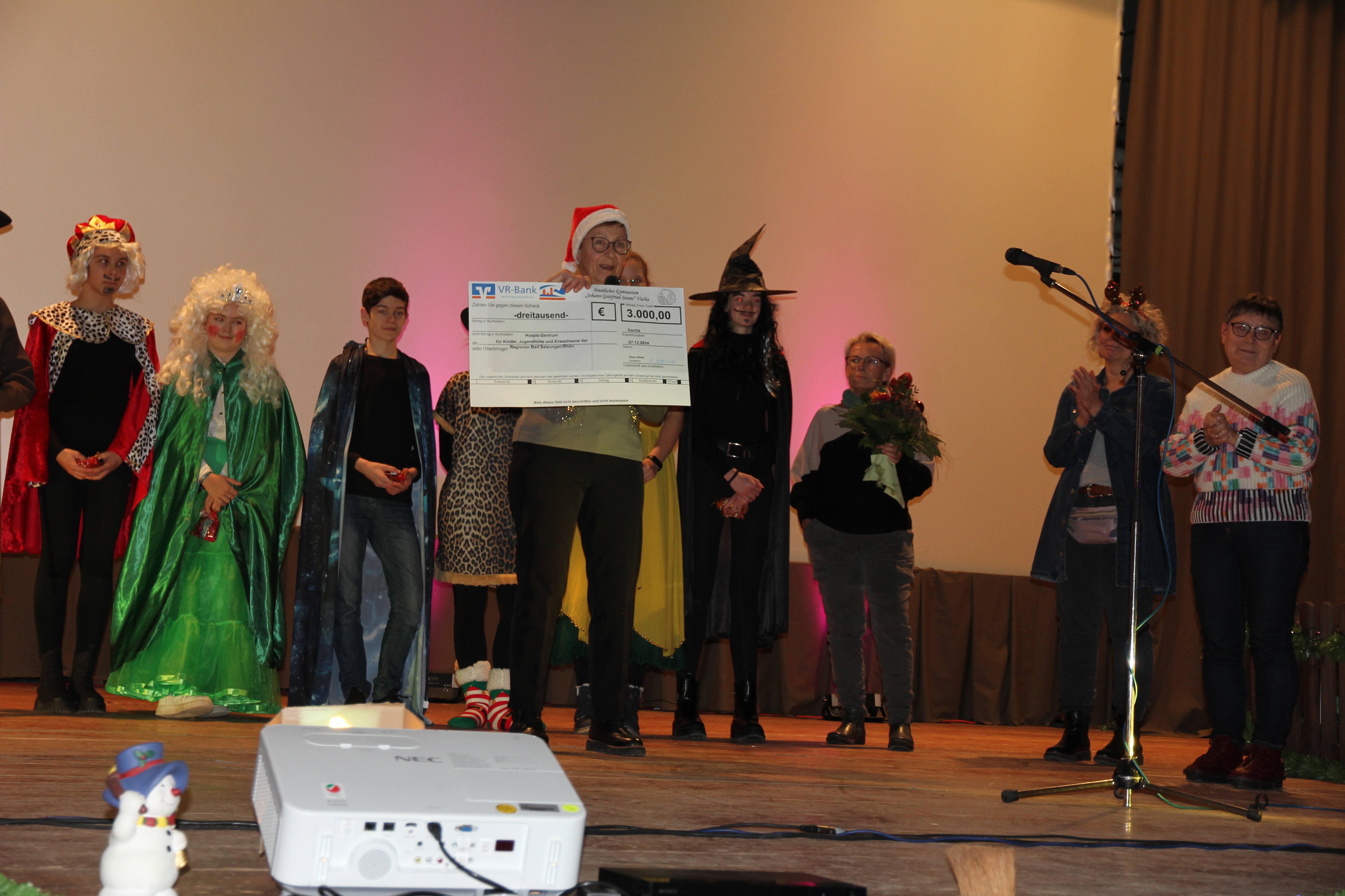 Spende 3000,00 Euro / Gymnasium Vacha